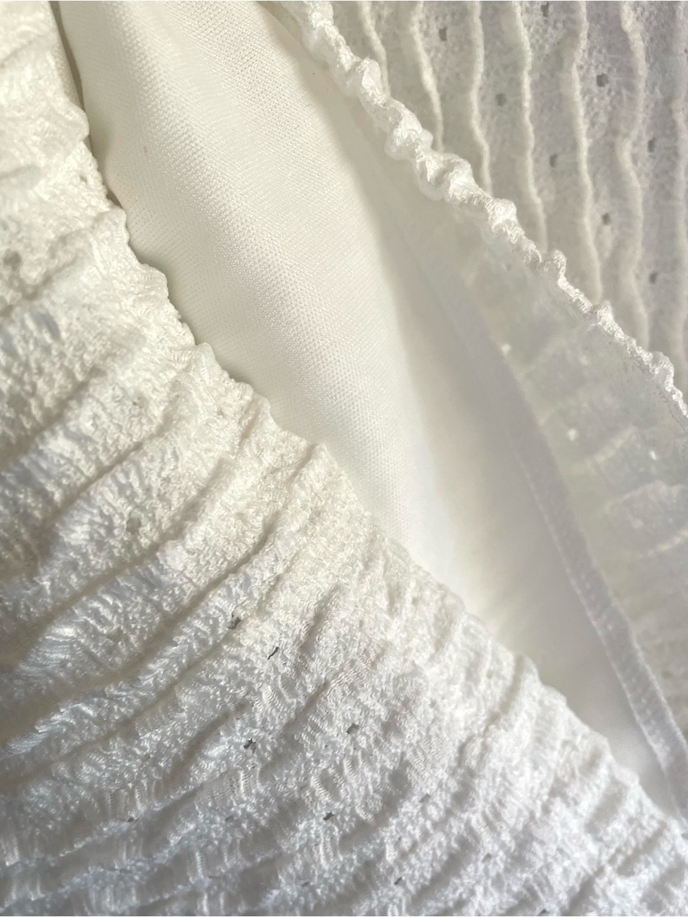 Atelier by Kirious Ivory Textured Flutter Sleeve Stretch Knit Top Small - Picture 5 of 11